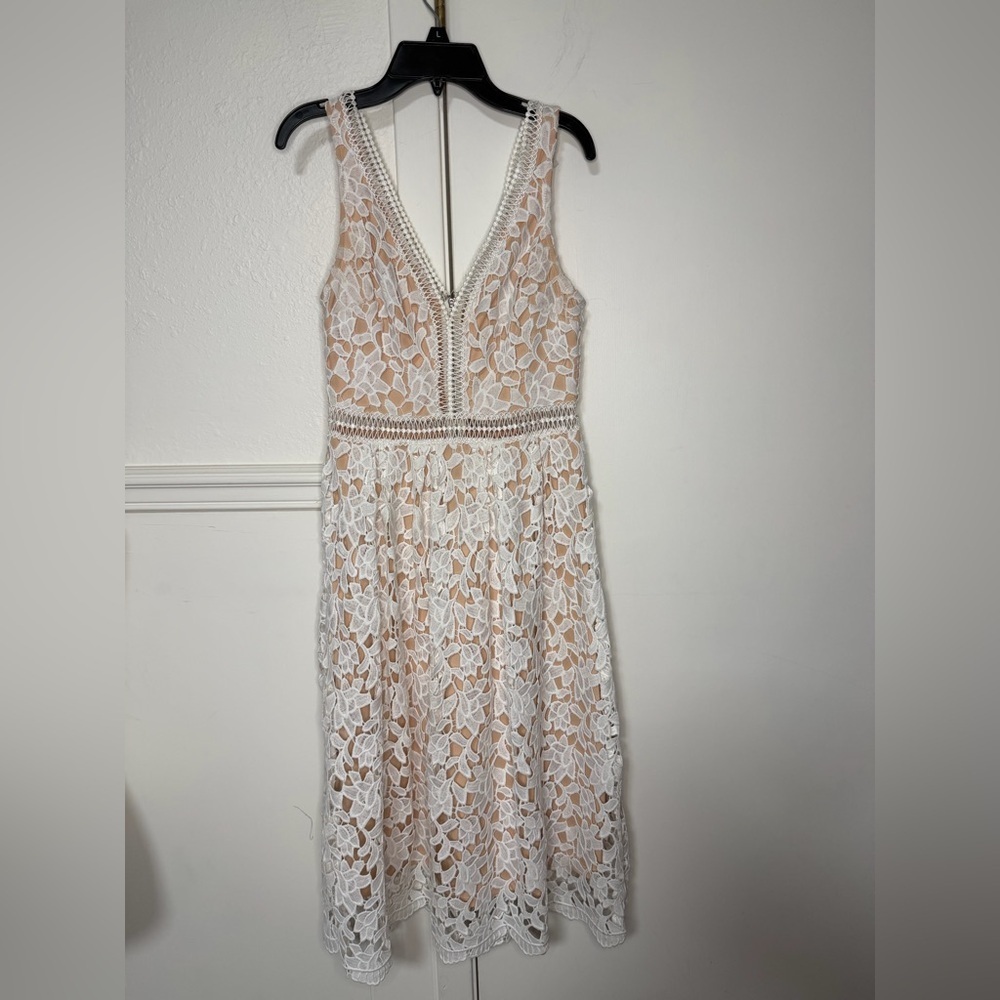 Gianni Bini Cream Lace Midi Dress size S new without tag - Picture 4 of 10